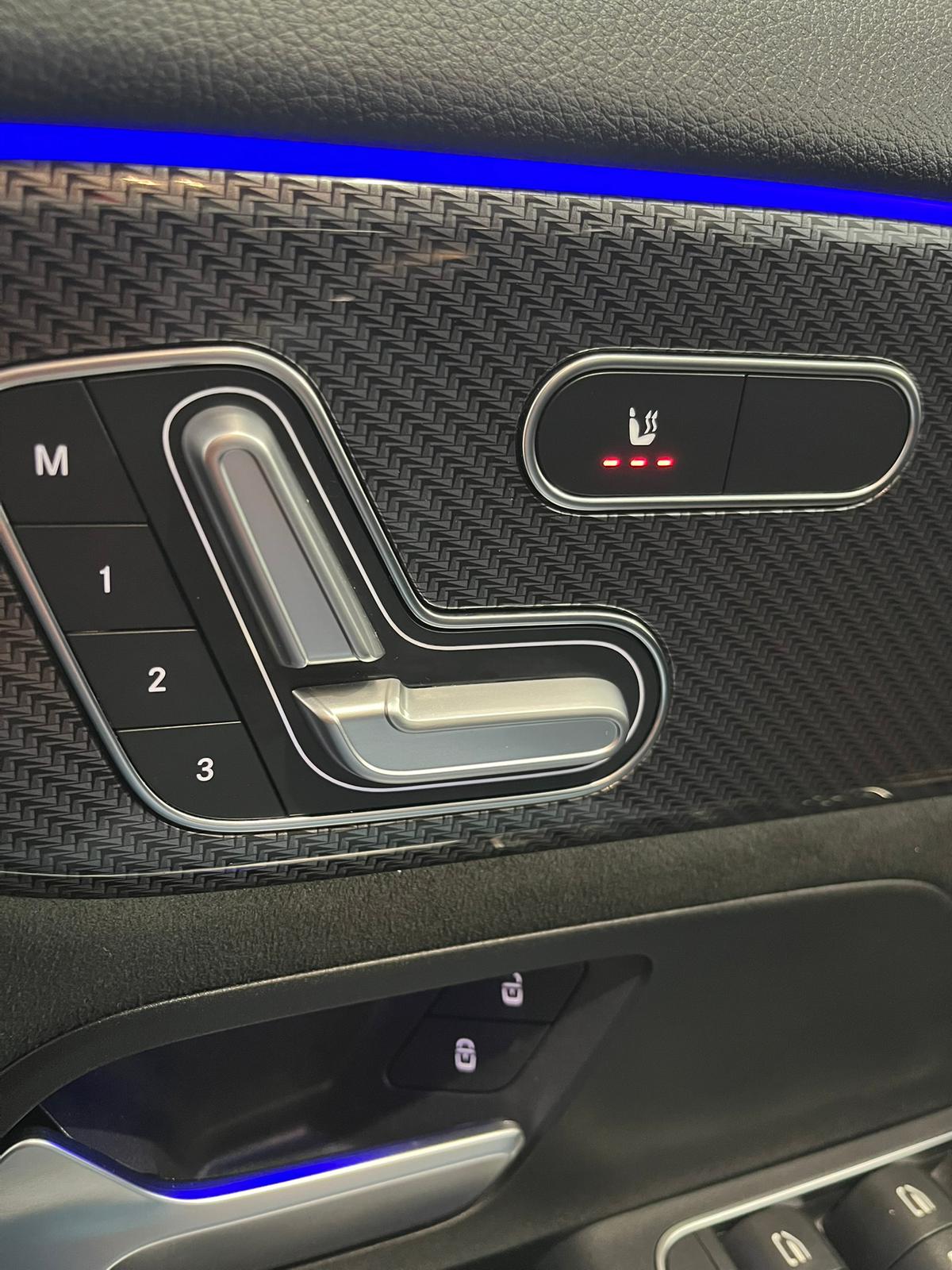 MERCEDES-BENZ GLA 200 D