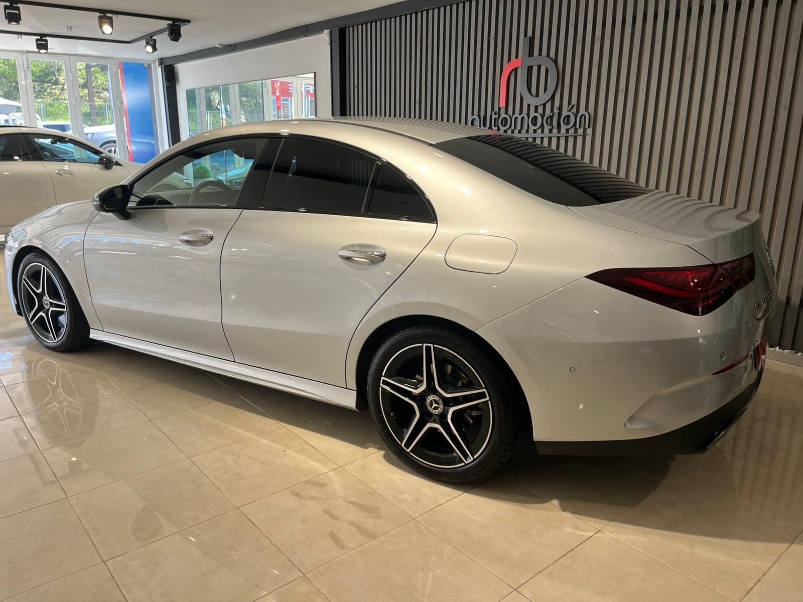 MERCEDES-BENZ CLA 200 D DCT
