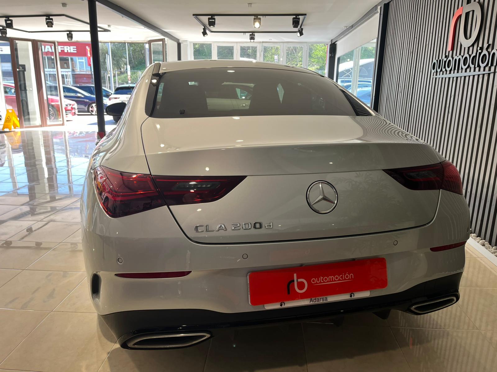 MERCEDES-BENZ CLA 200 D DCT