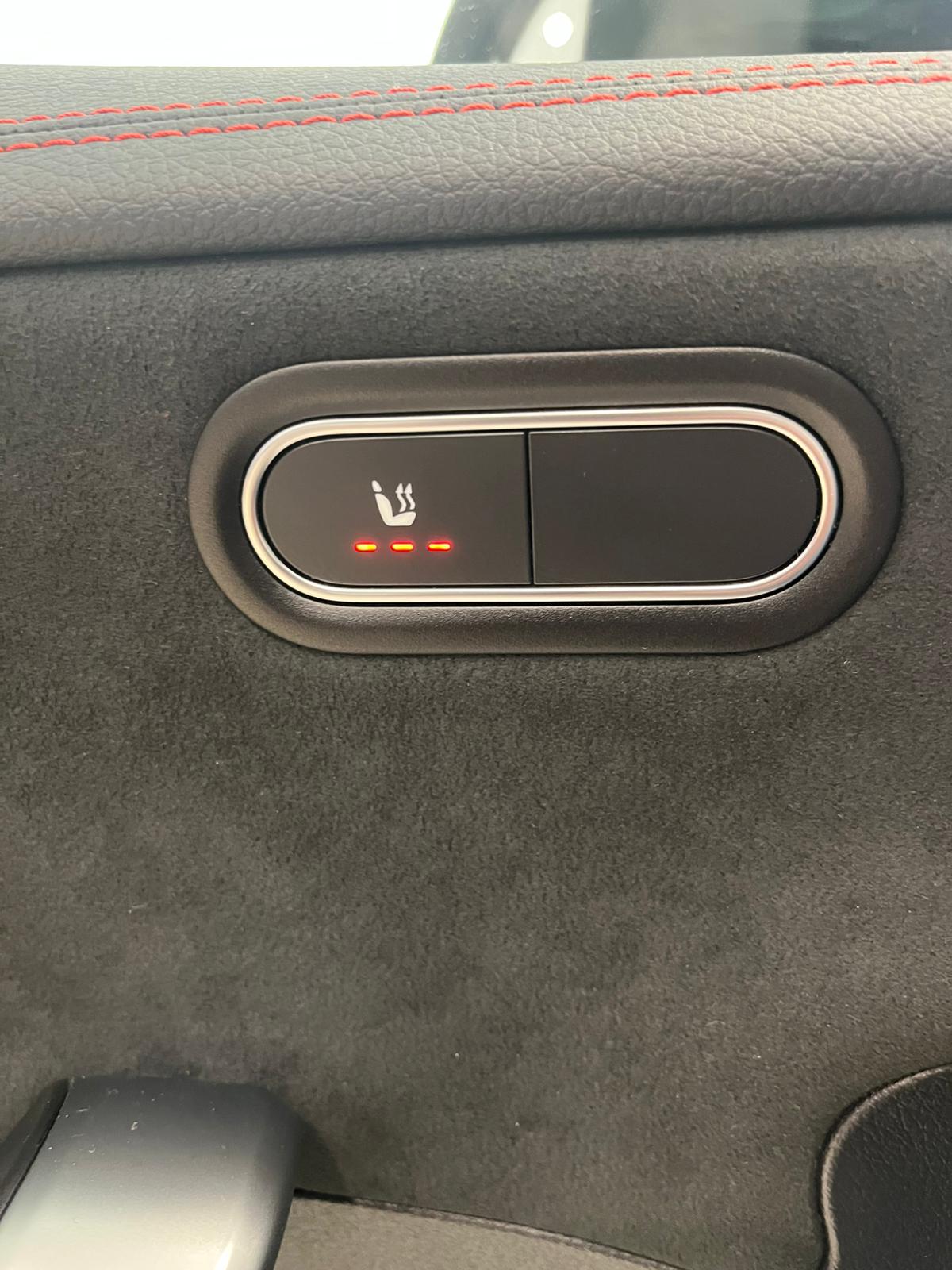 MERCEDES-BENZ CLA 200 D DCT