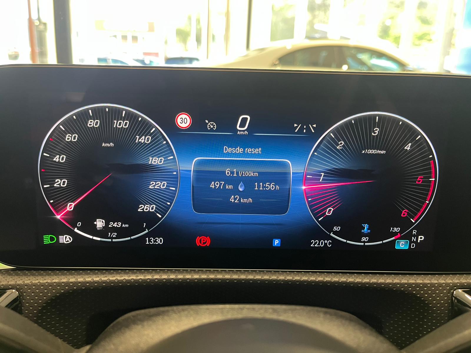 MERCEDES-BENZ CLA 200 D DCT