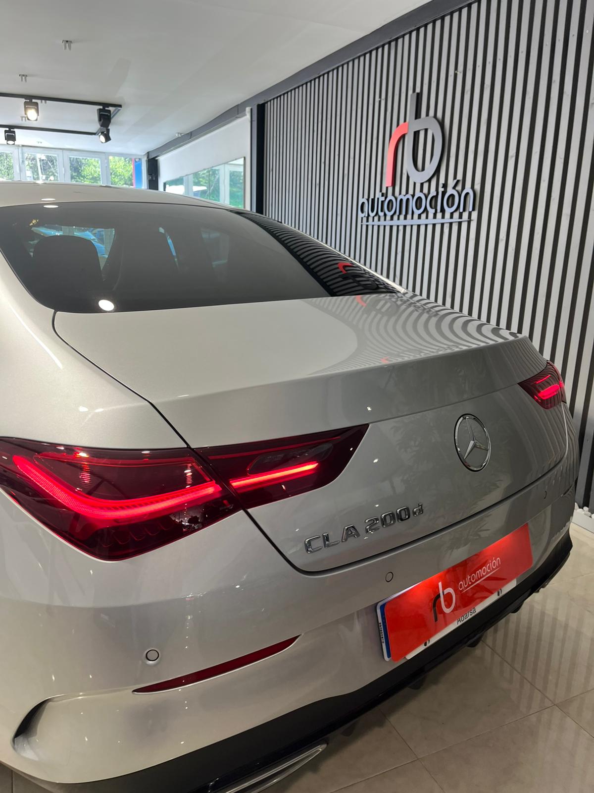 MERCEDES-BENZ CLA 200 D DCT