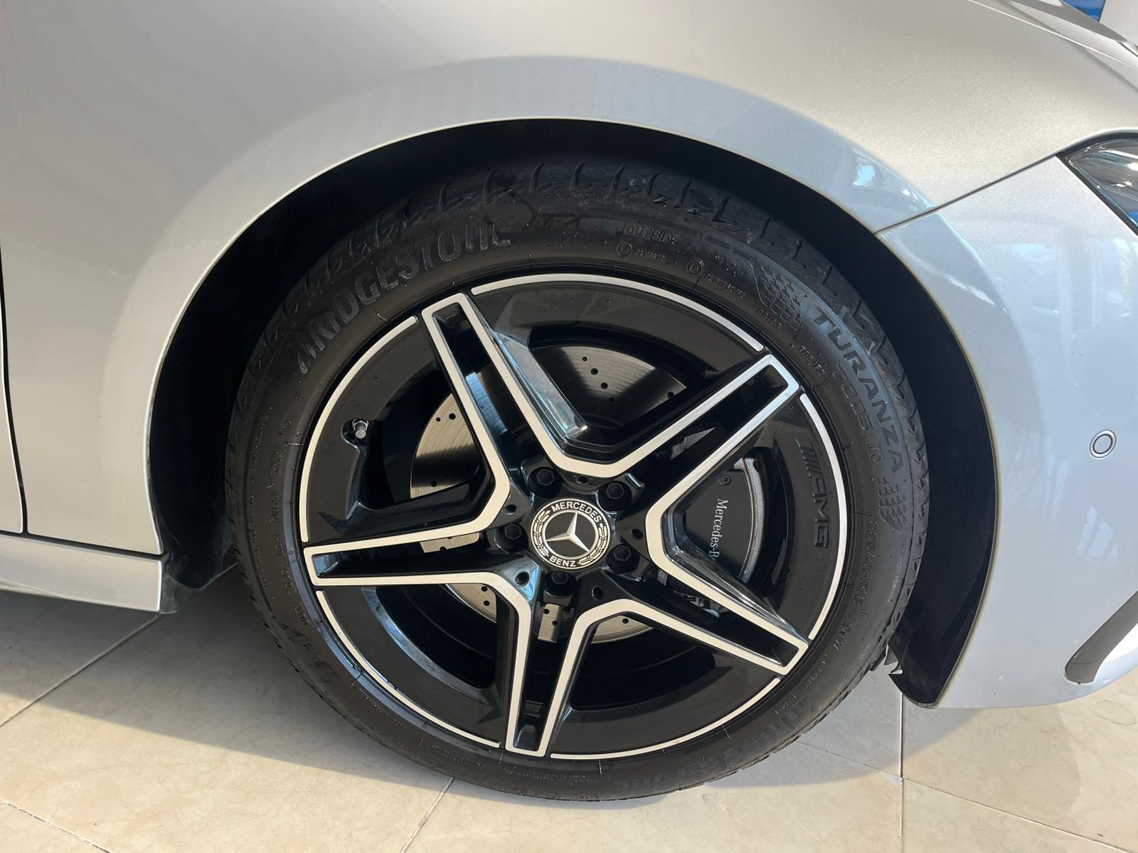 MERCEDES-BENZ CLA 200 D DCT