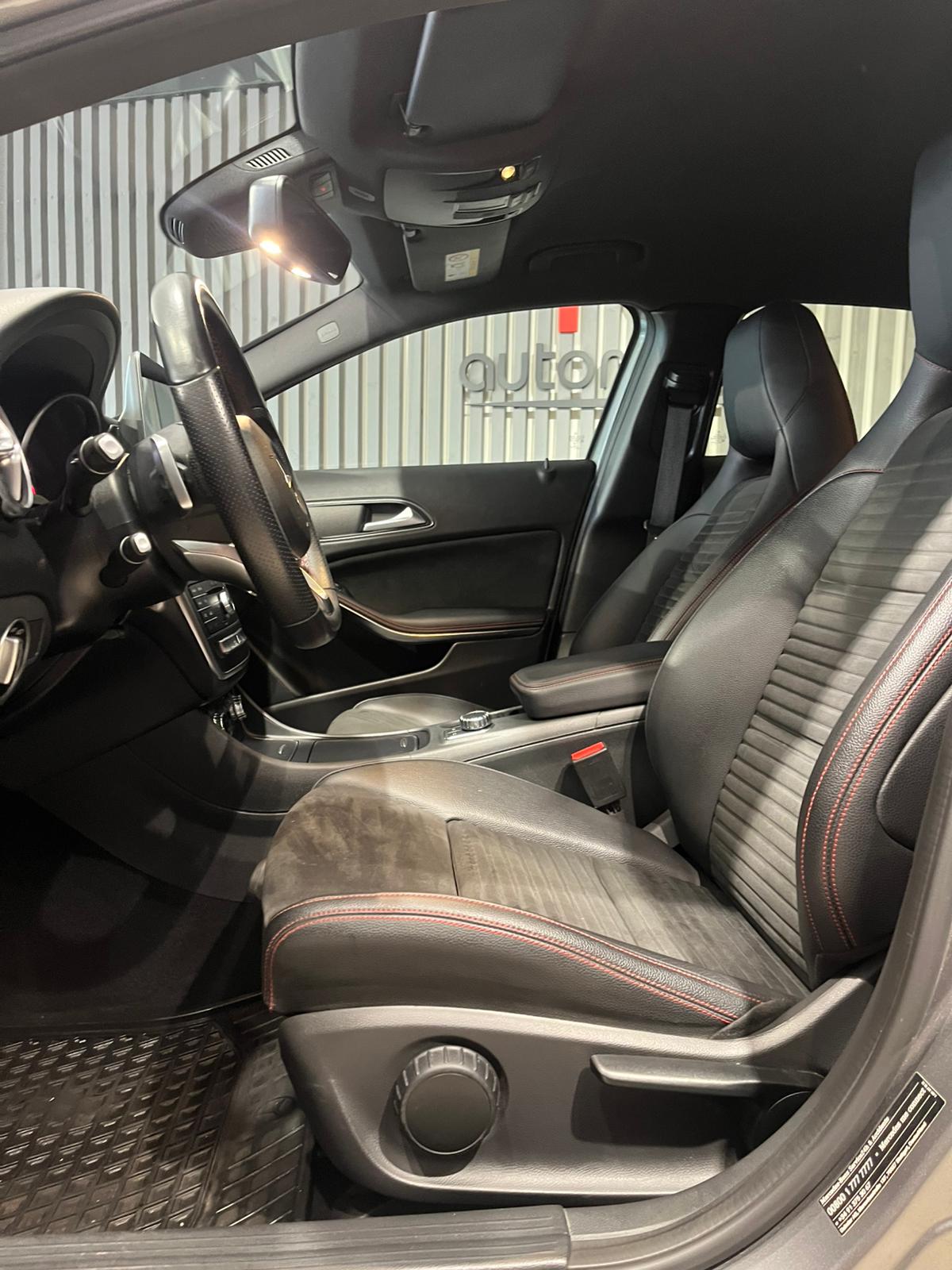 MERCEDES-BENZ GLA 200 d