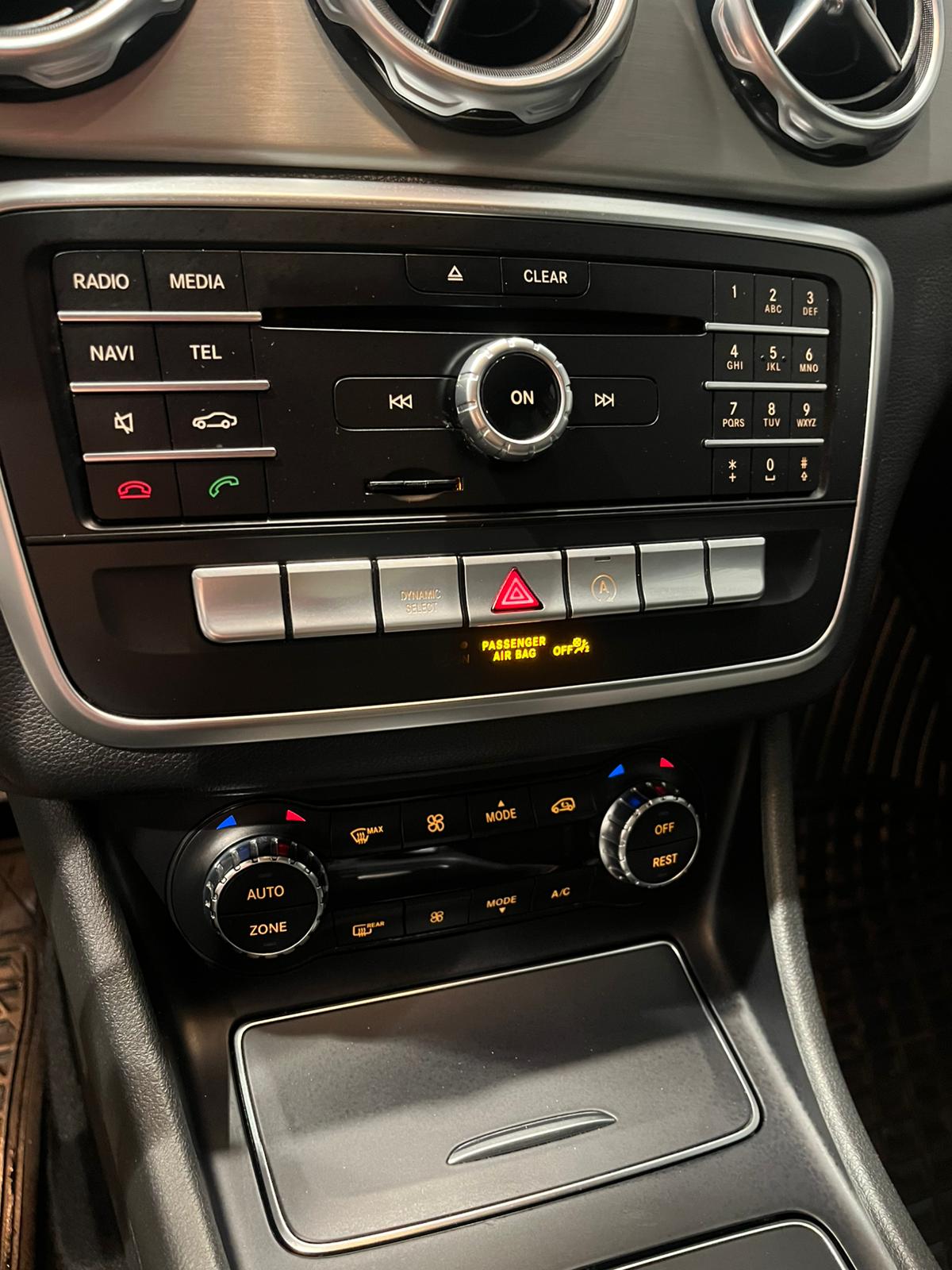 MERCEDES-BENZ GLA 200 d