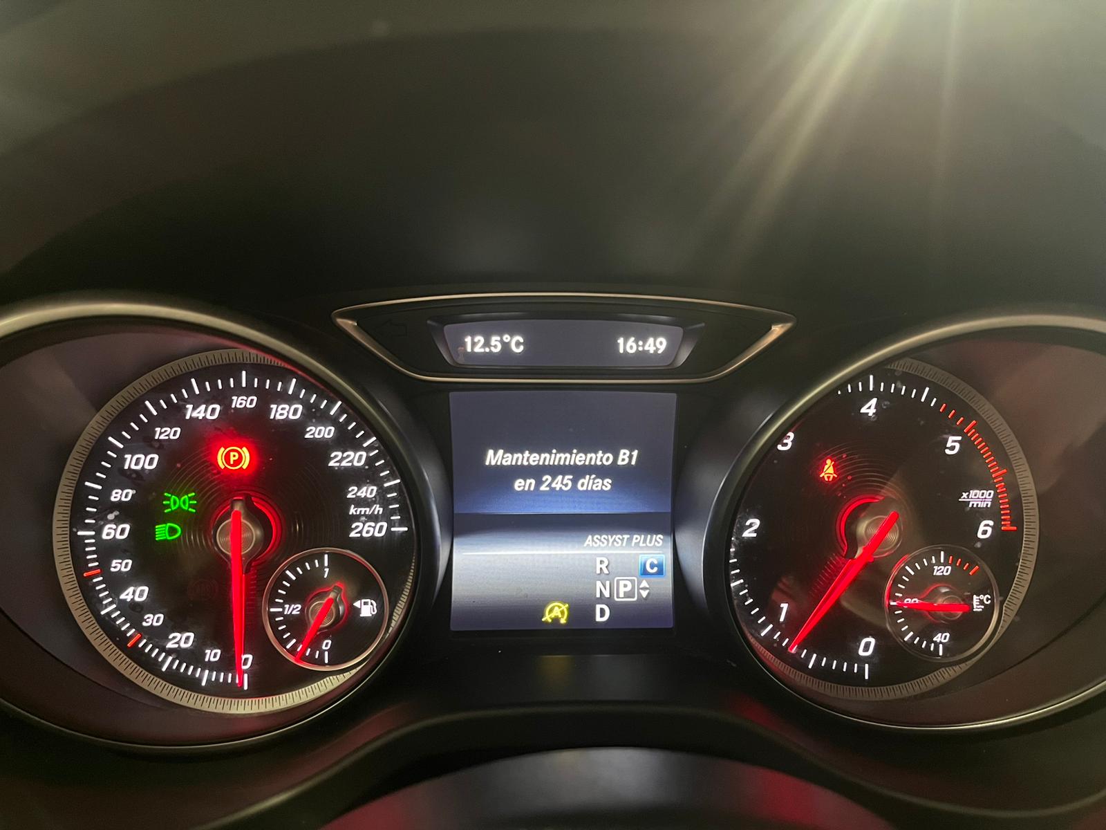 MERCEDES-BENZ GLA 200 d