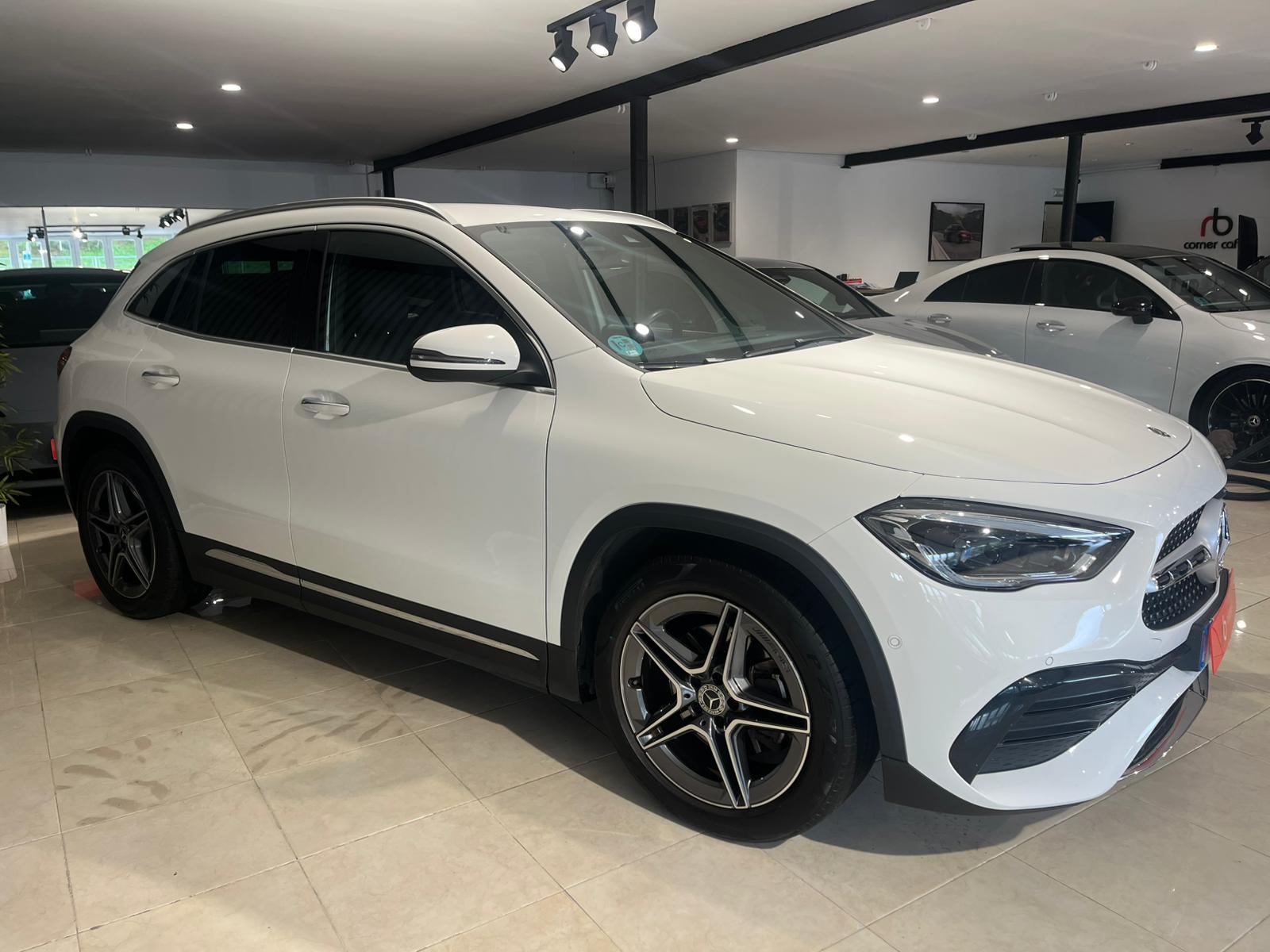 MERCEDES-BENZ GLA 200 D