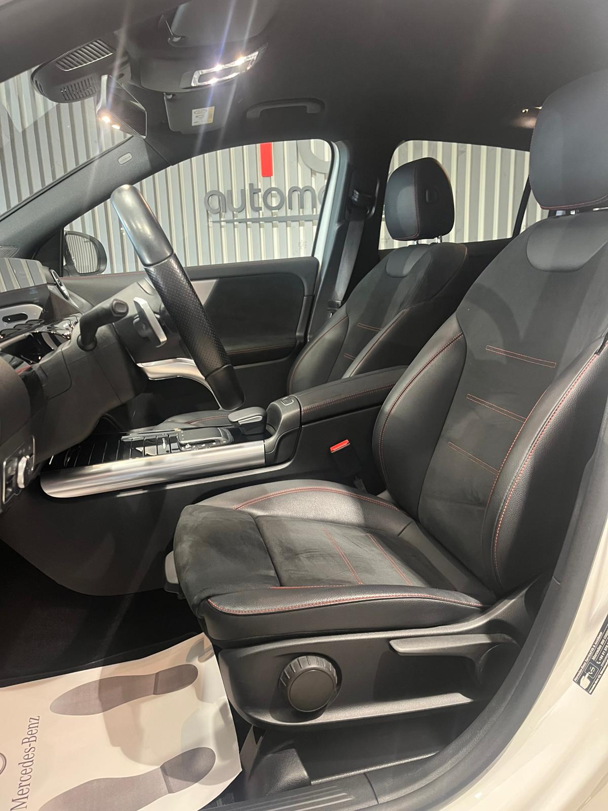 MERCEDES-BENZ GLA 200 D