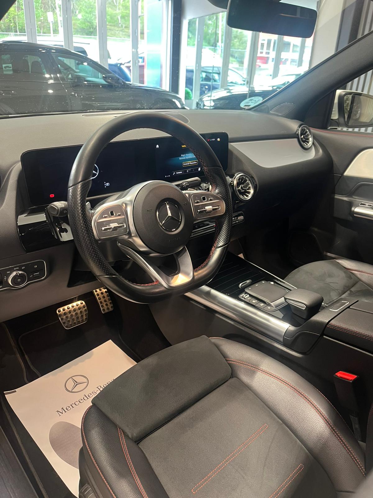 MERCEDES-BENZ GLA 200 D