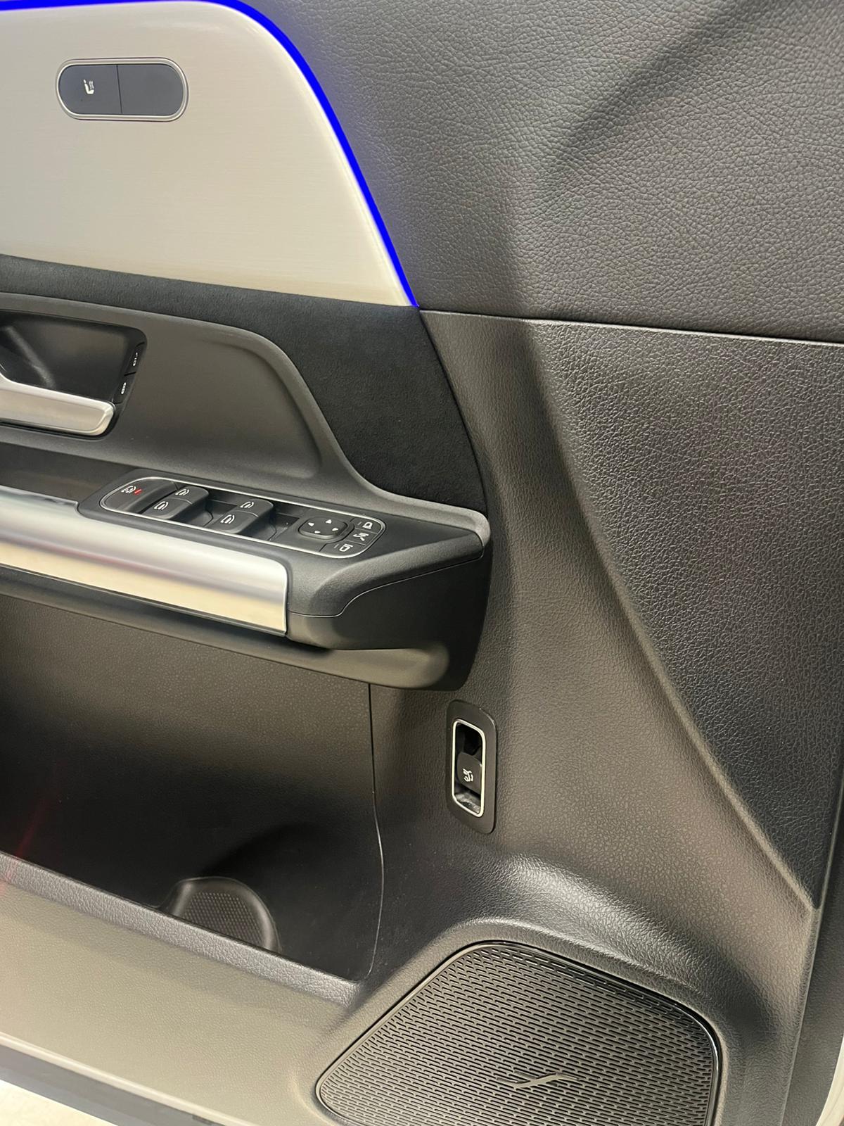 MERCEDES-BENZ GLA 200 D