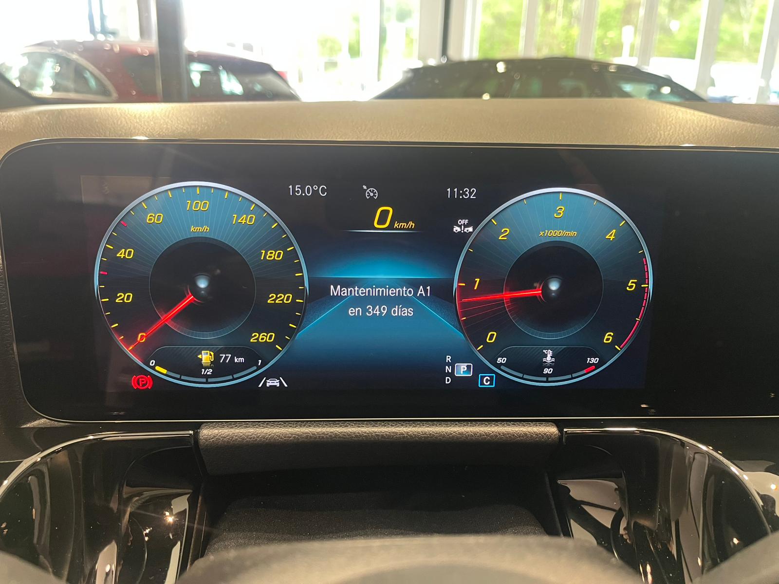 MERCEDES-BENZ GLA 200 D