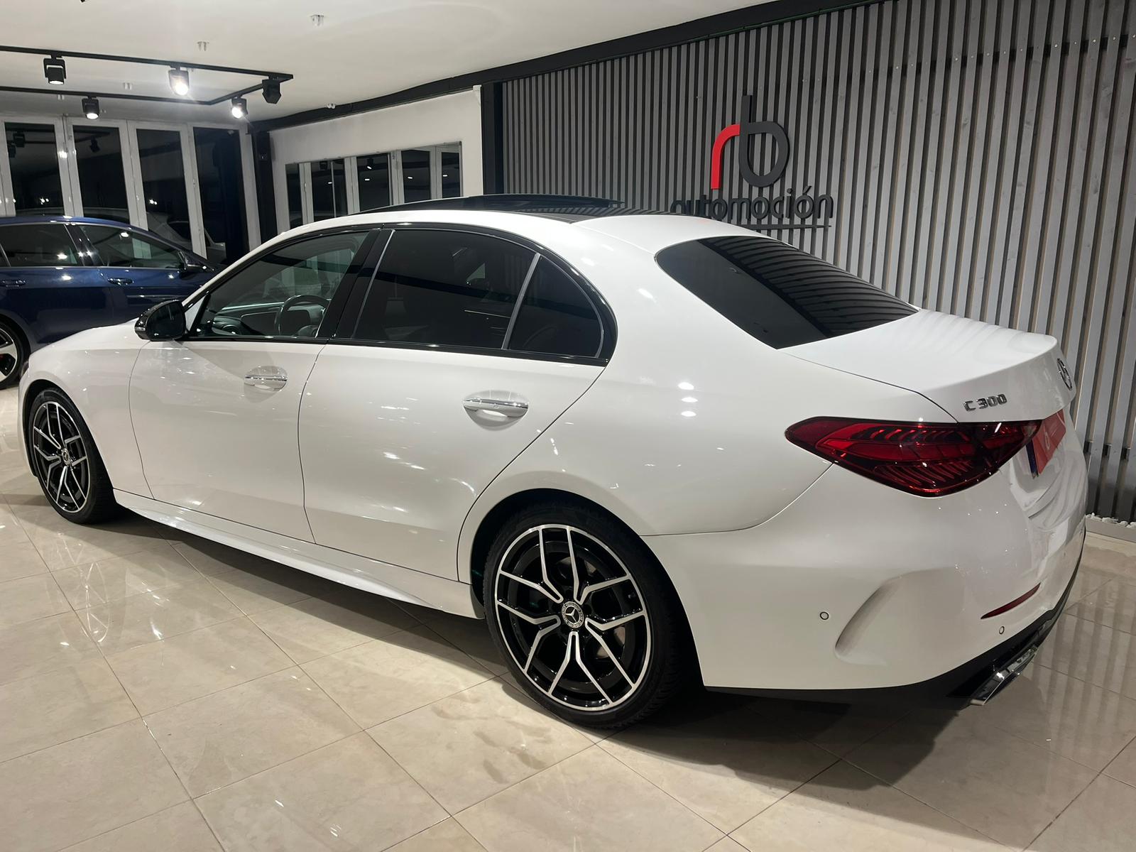 MERCEDES-BENZ Clase C 300