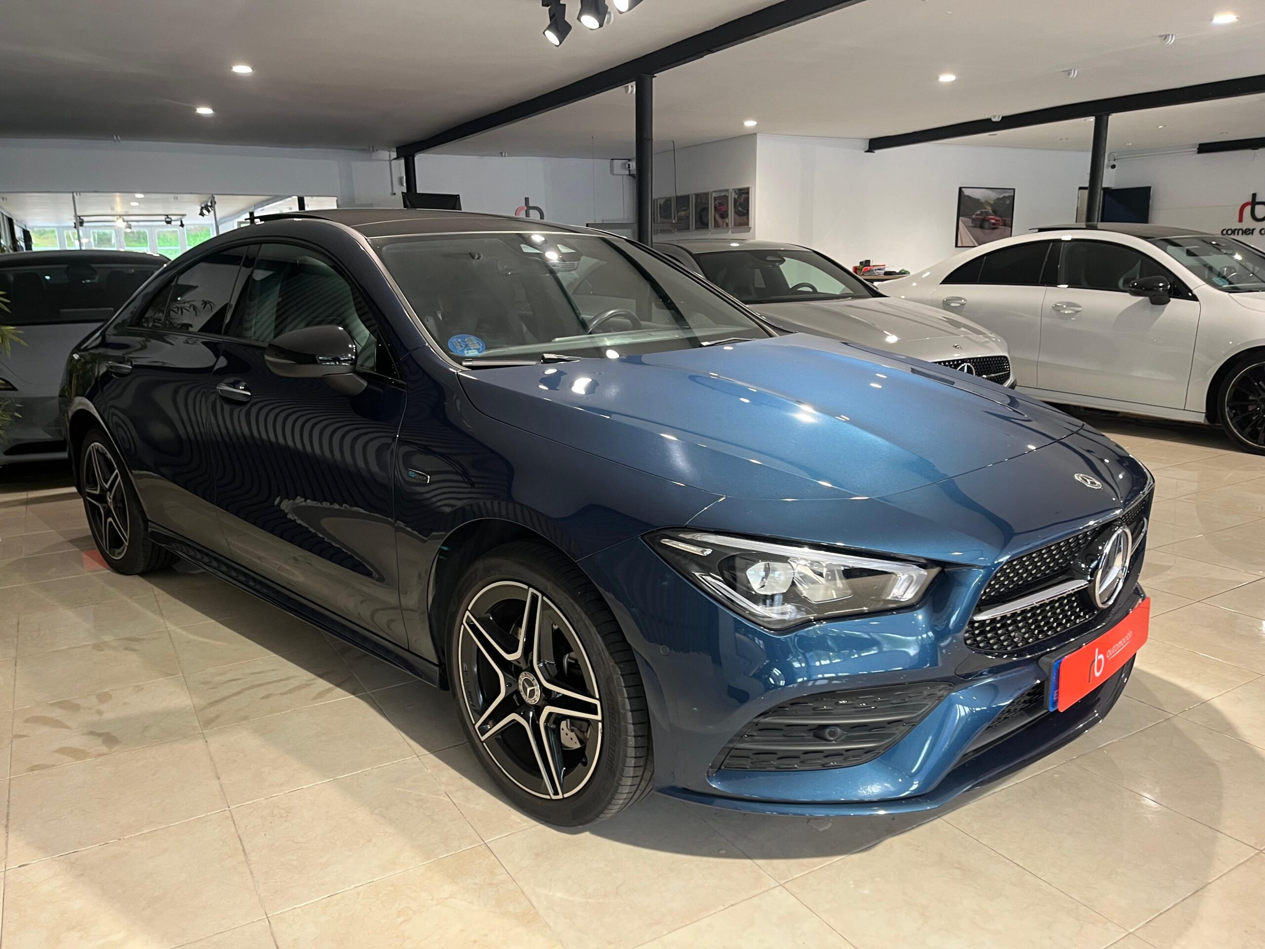 MERCEDES-BENZ  CLA 250 E AMG