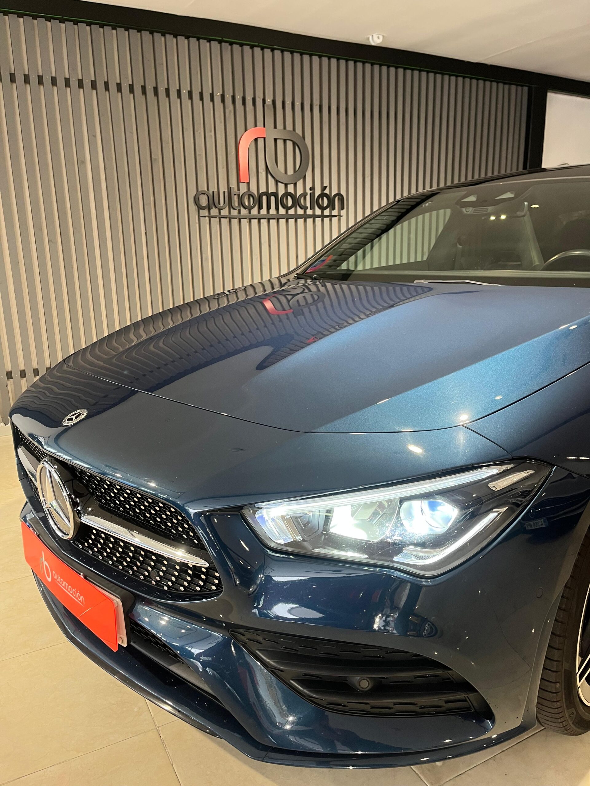 MERCEDES-BENZ  CLA 250 E AMG