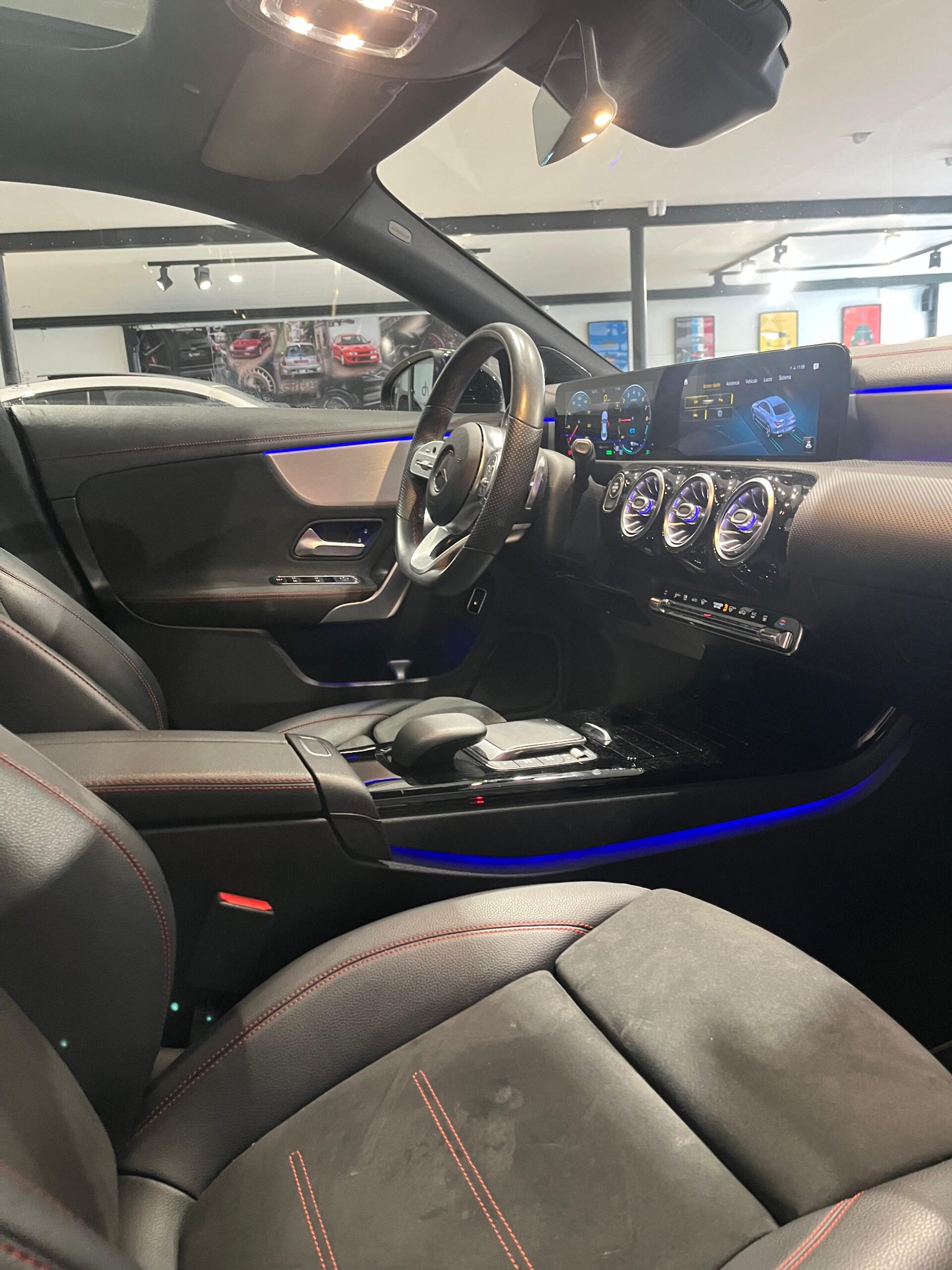 MERCEDES-BENZ  CLA 250 E AMG