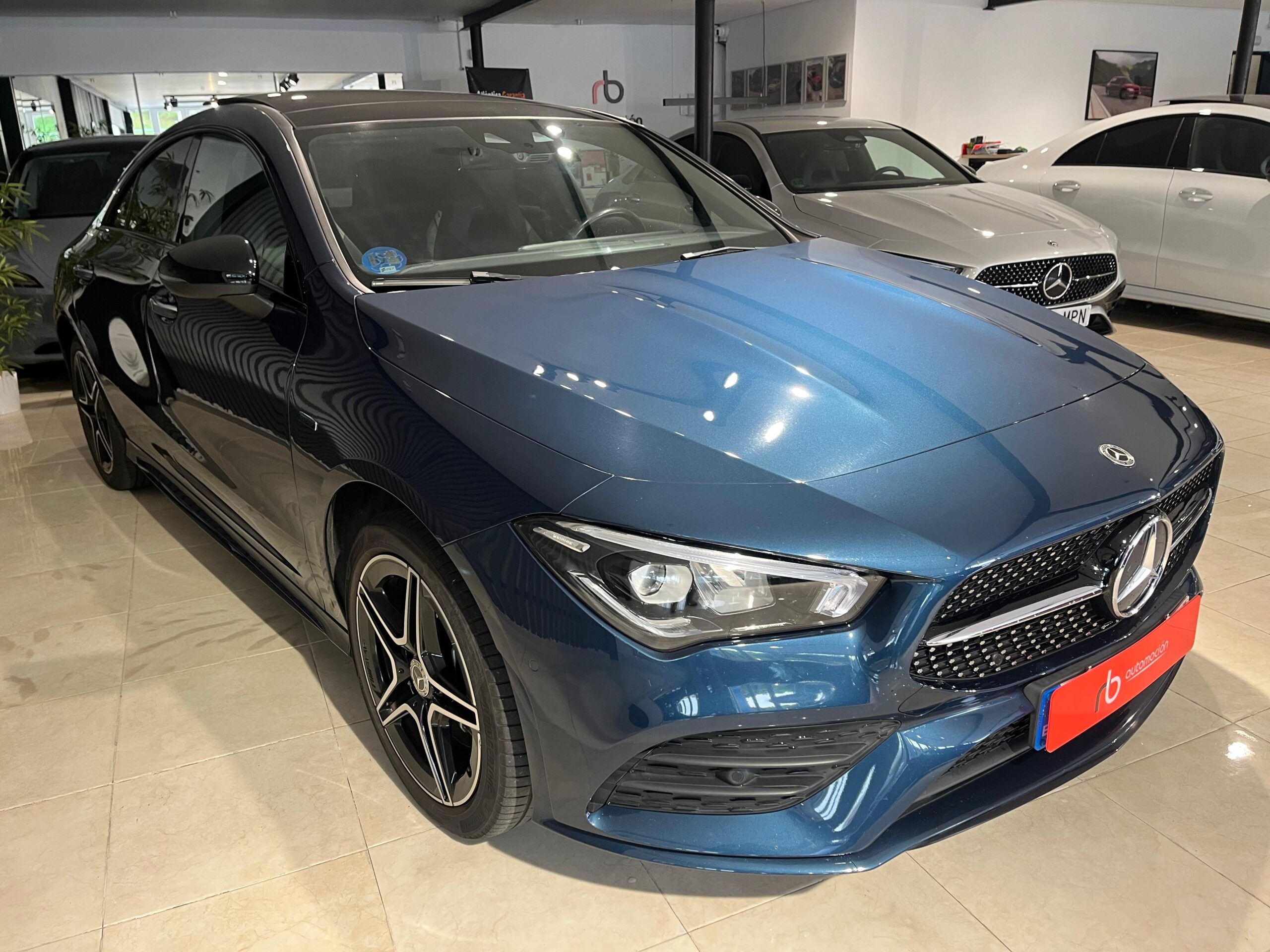 MERCEDES-BENZ  CLA 250 E AMG