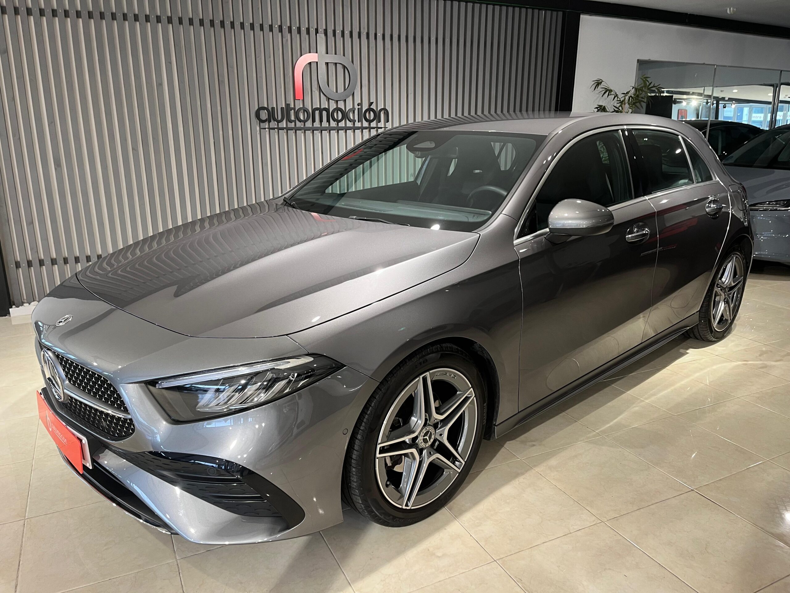 MERCEDES-BENZ Clase A 180