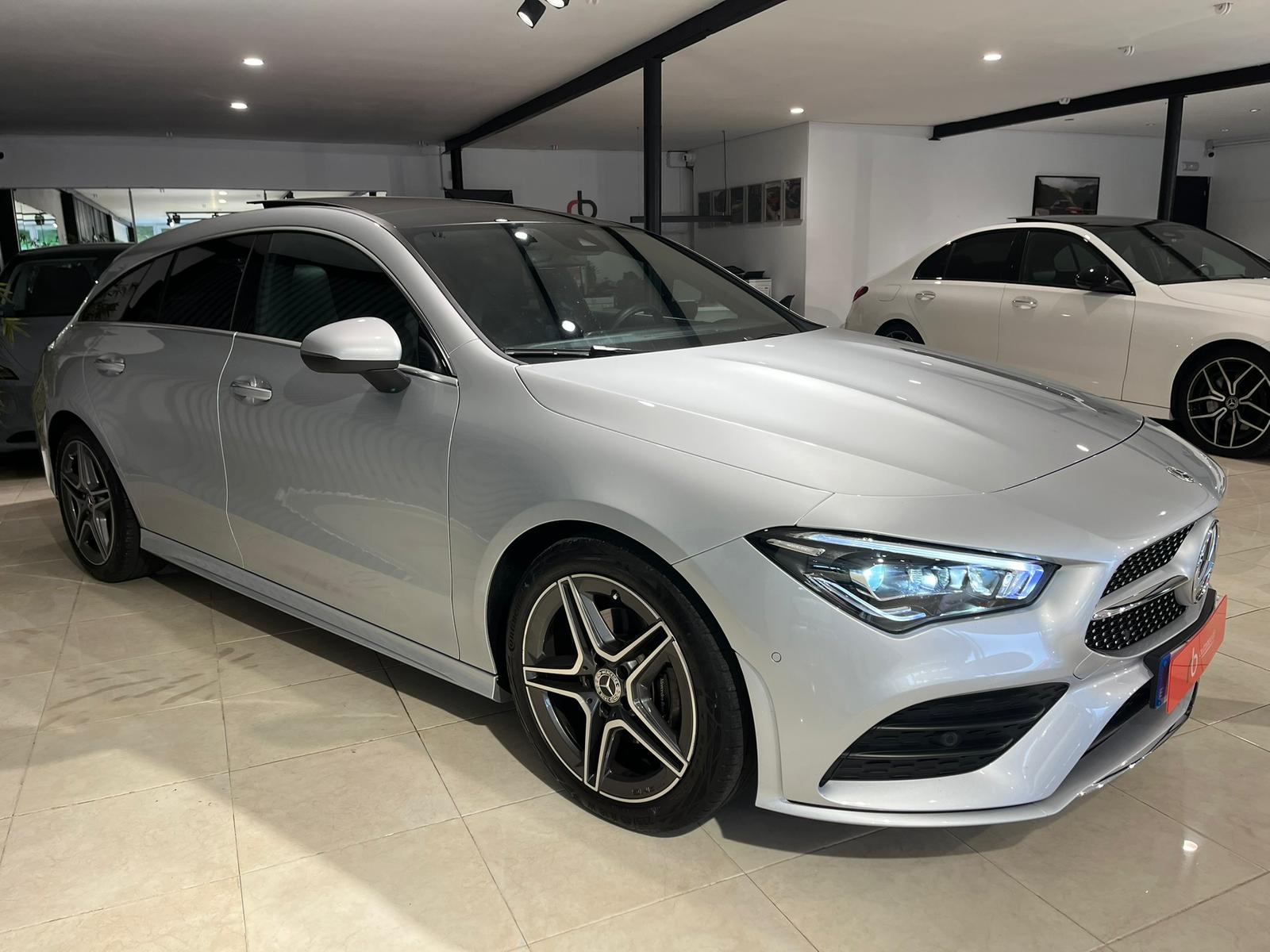 MERCEDES-BENZ CLA 180 Shooting Brake