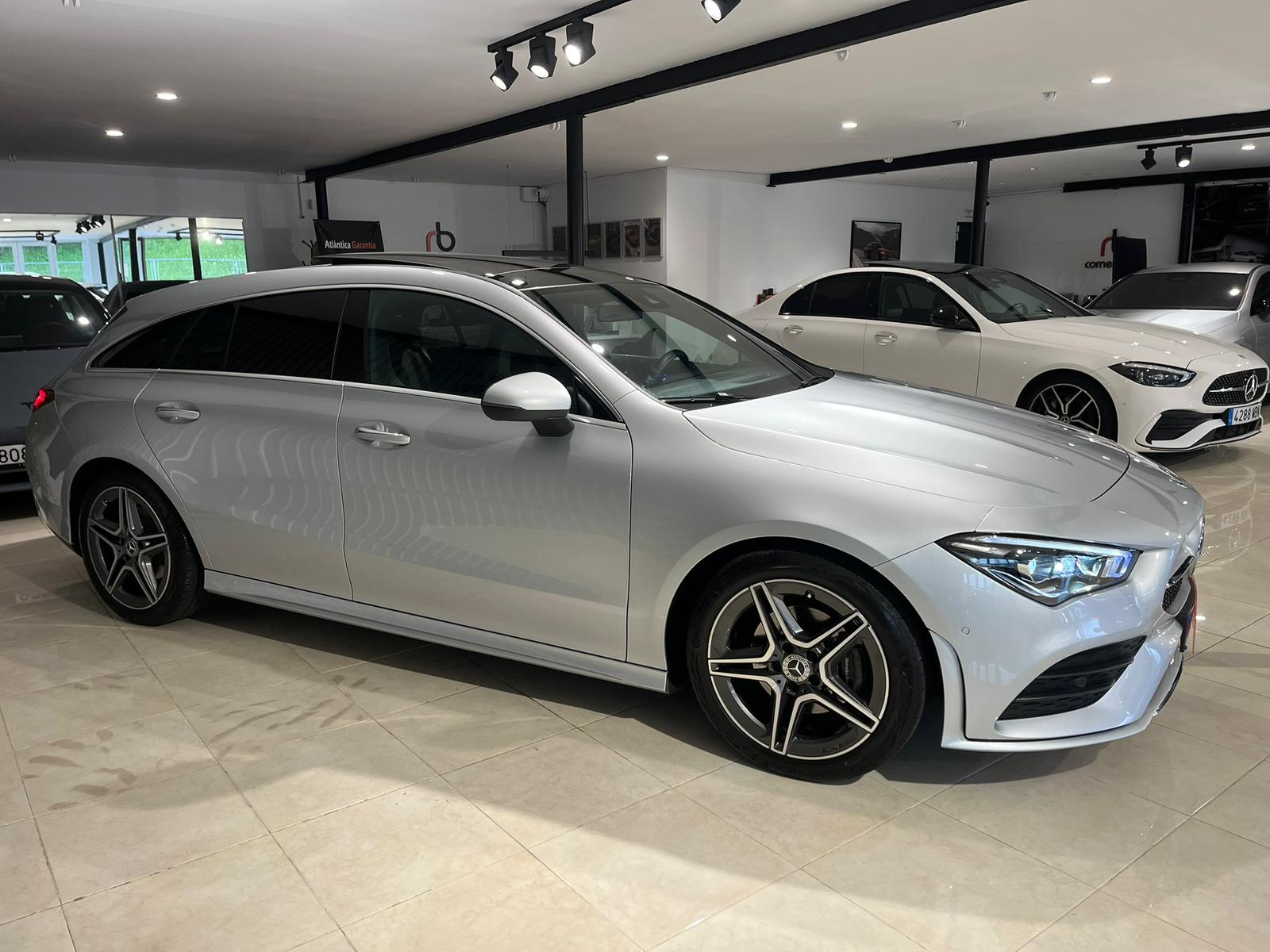 MERCEDES-BENZ CLA 180 Shooting Brake