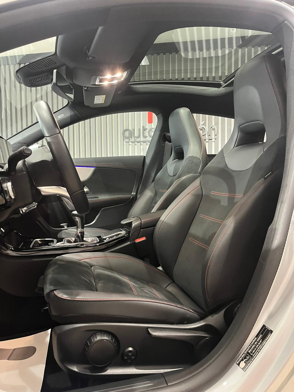 MERCEDES-BENZ CLA 180 Shooting Brake