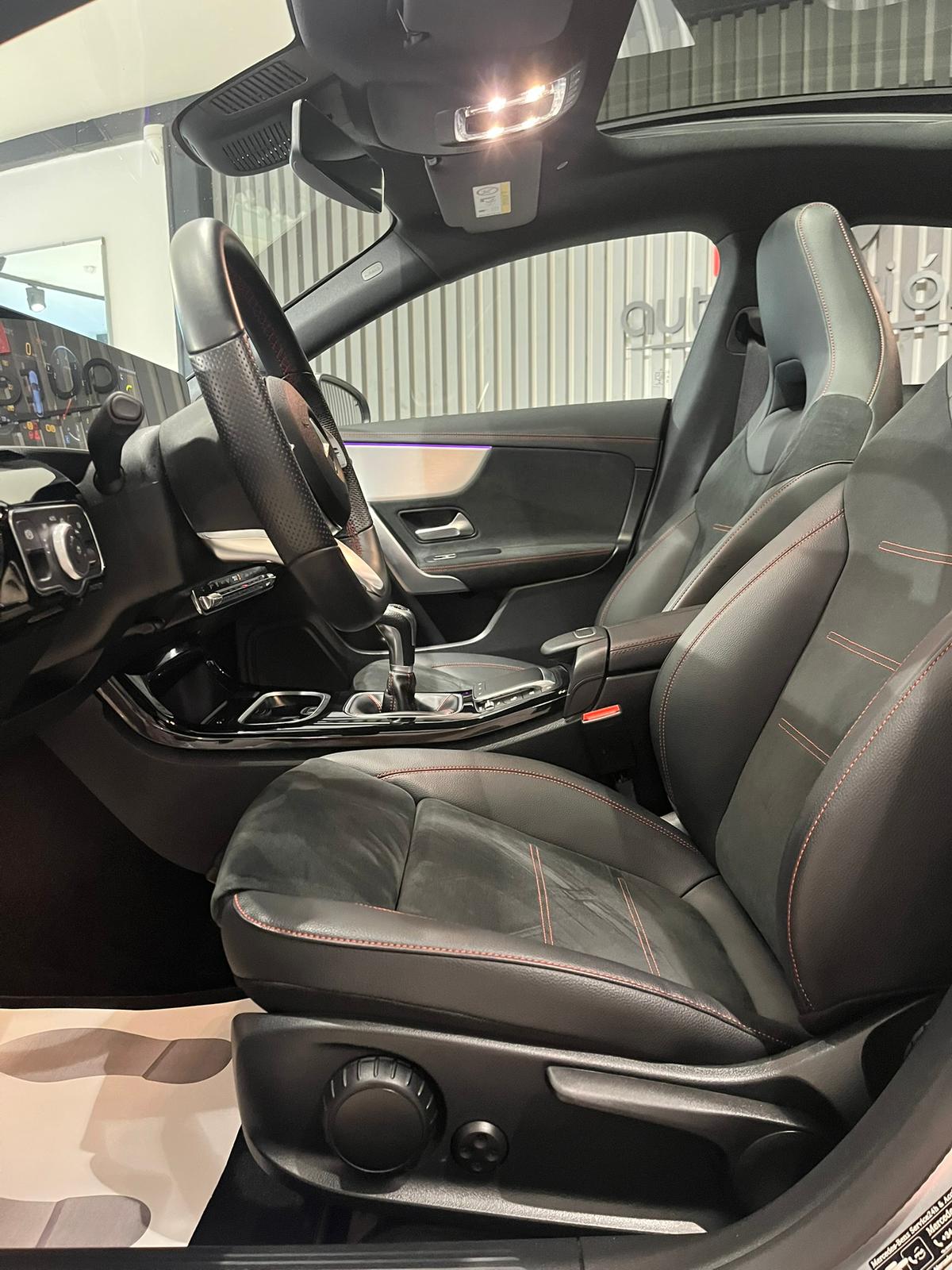 MERCEDES-BENZ CLA 180 Shooting Brake