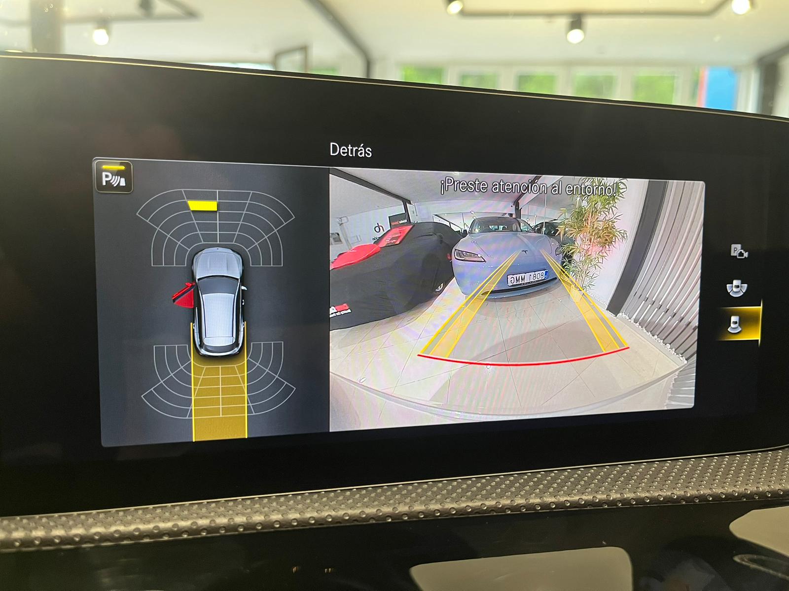 MERCEDES-BENZ CLA 180 Shooting Brake