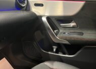 MERCEDES-BENZ CLA 180 Shooting Brake