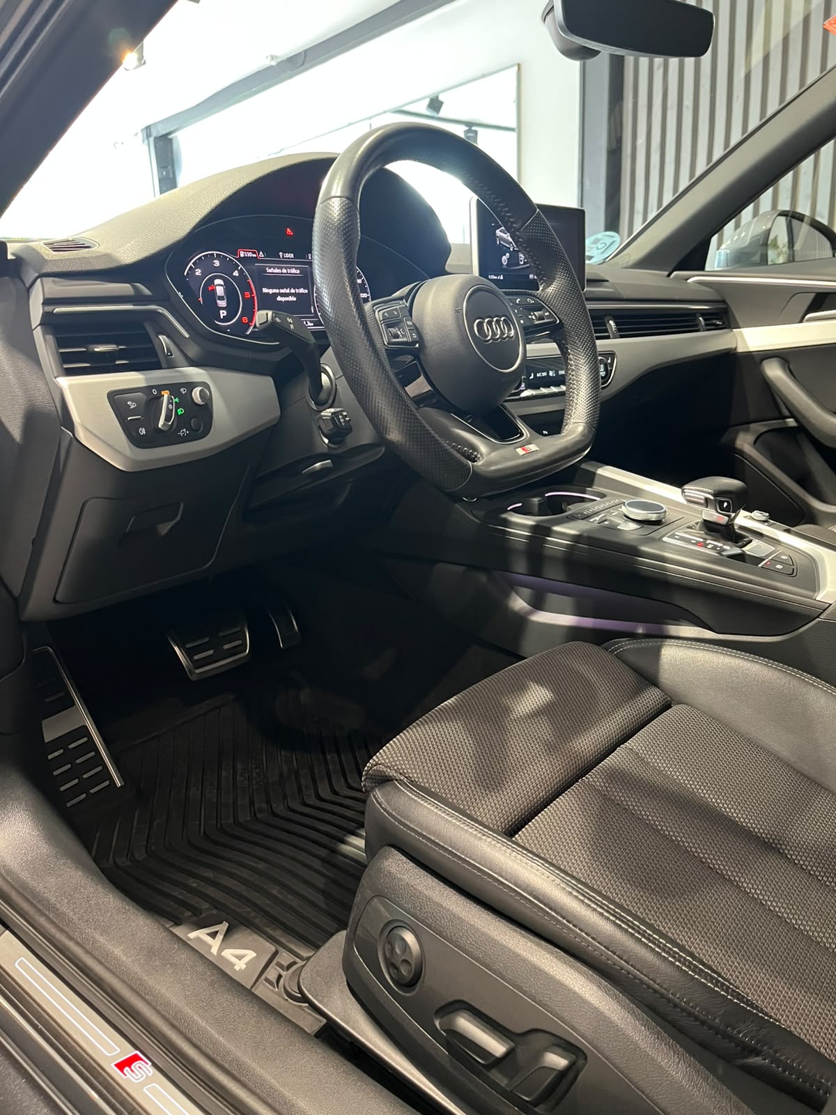 AUDI A4 2.0 TDI S tronic