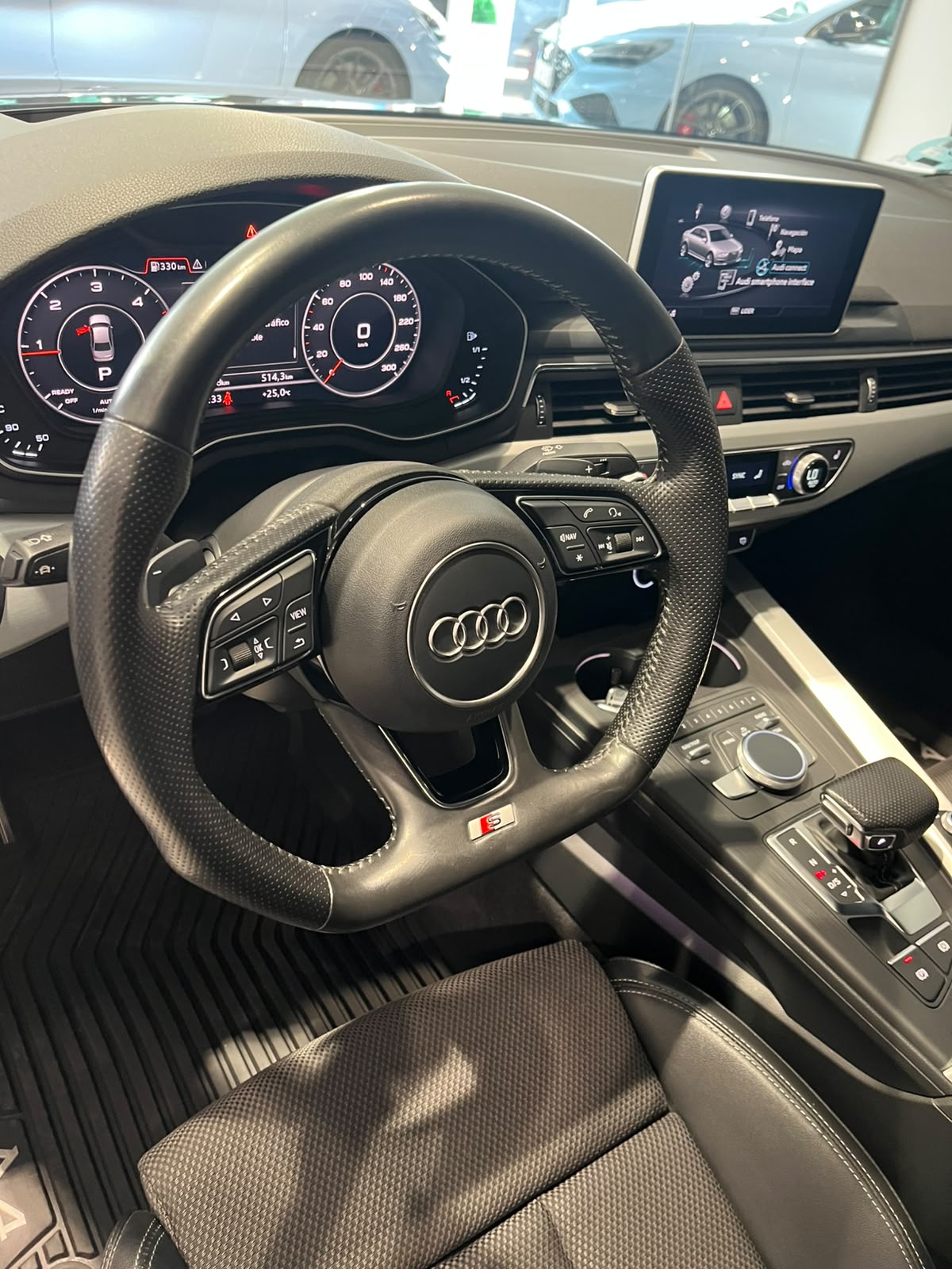 AUDI A4 2.0 TDI S tronic