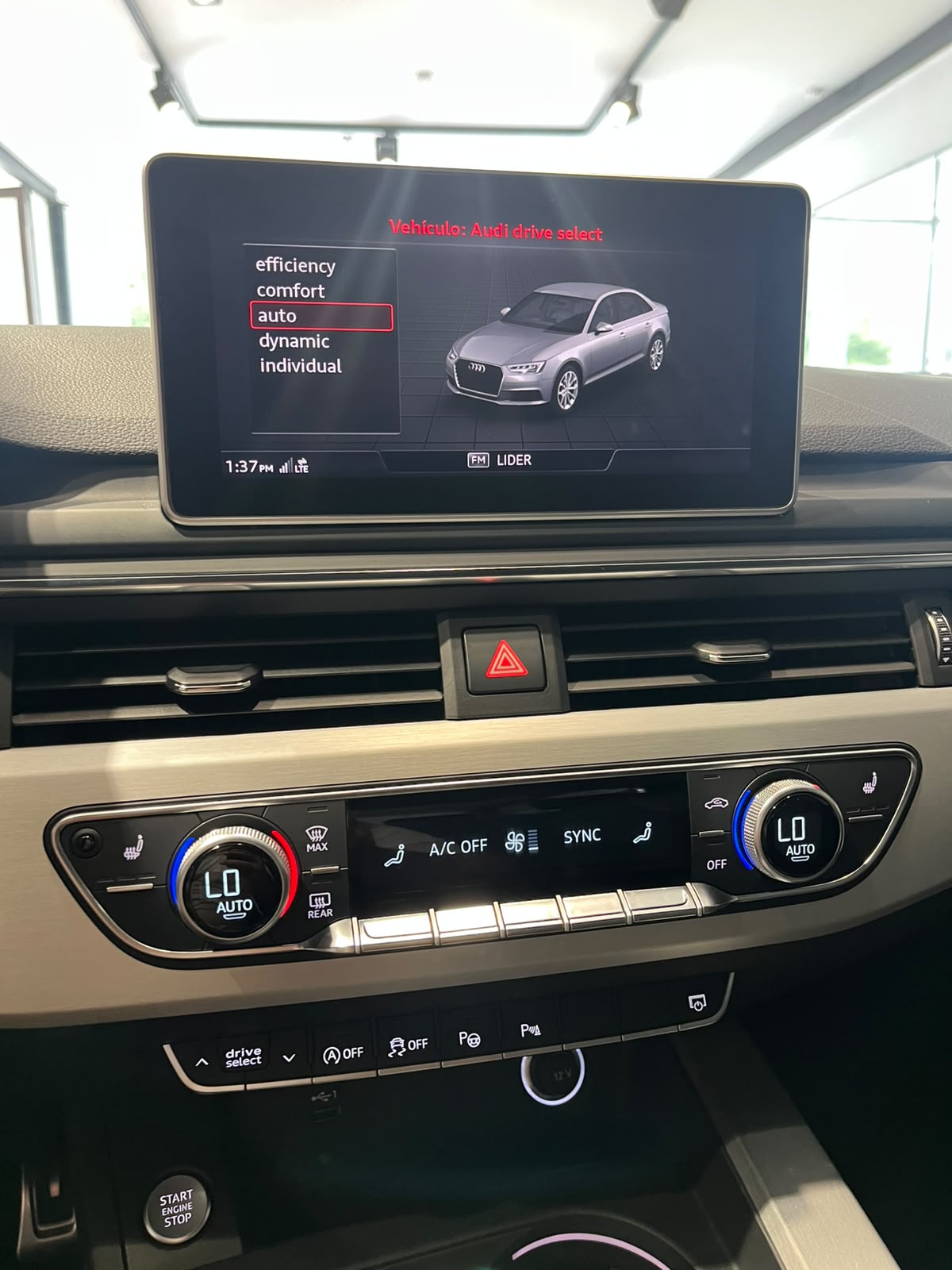 AUDI A4 2.0 TDI S tronic