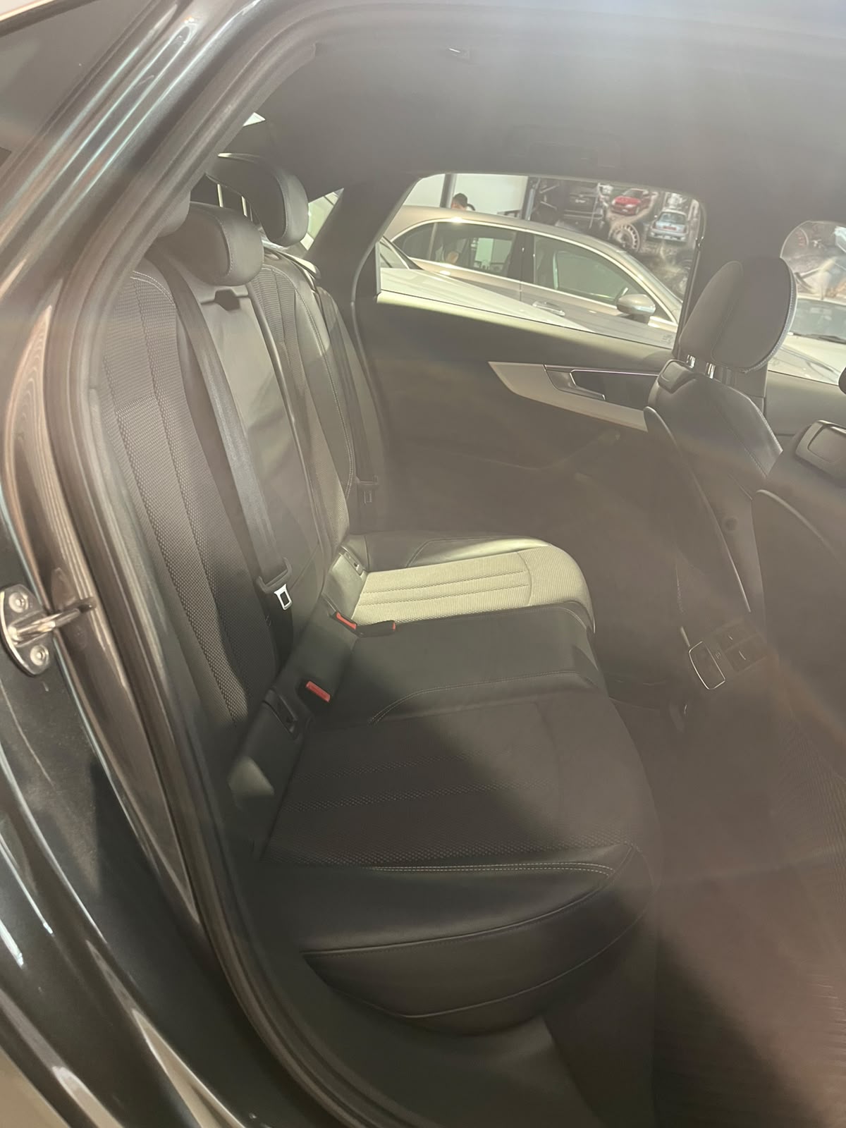 AUDI A4 2.0 TDI S tronic