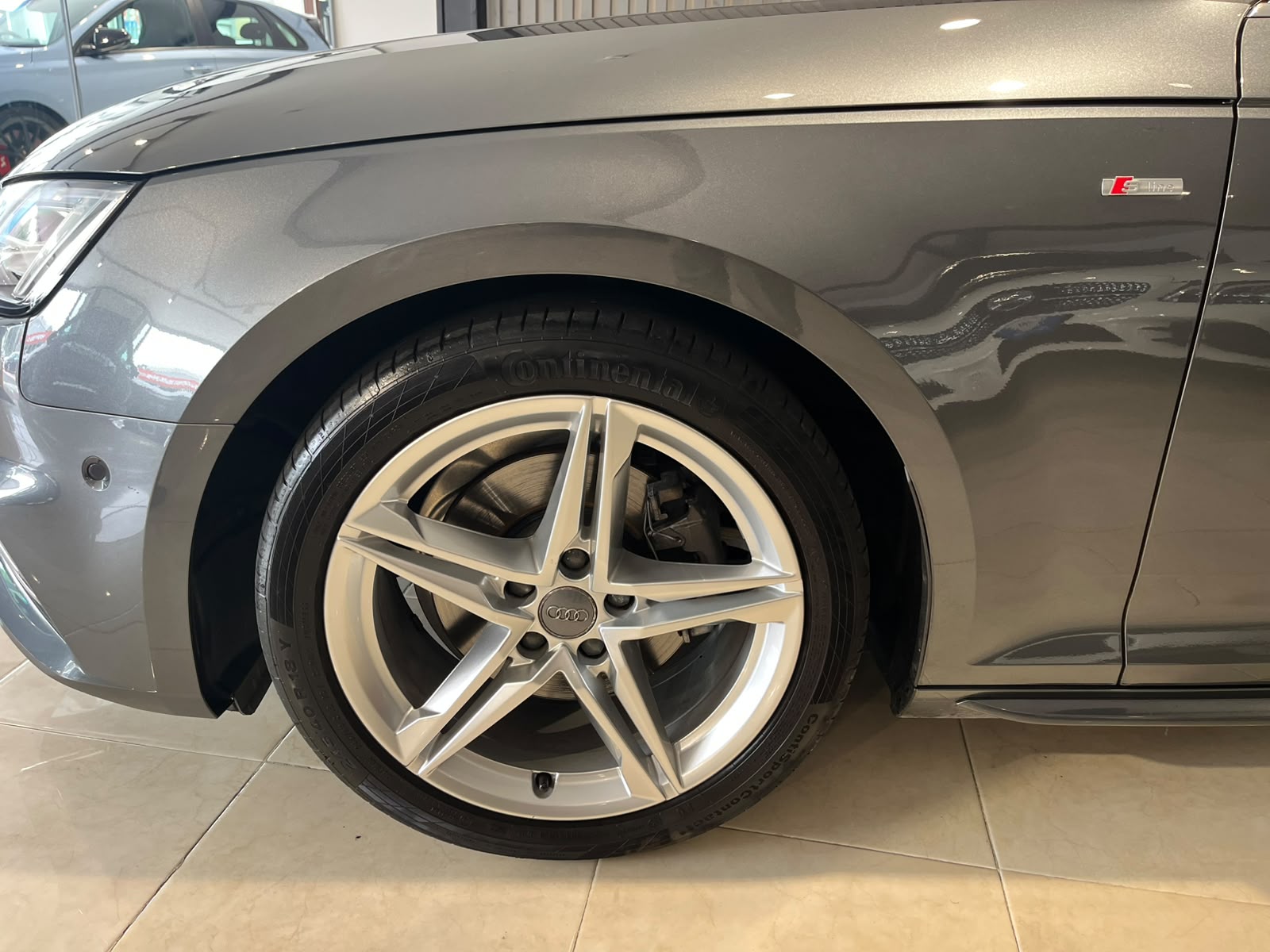 AUDI A4 2.0 TDI S tronic