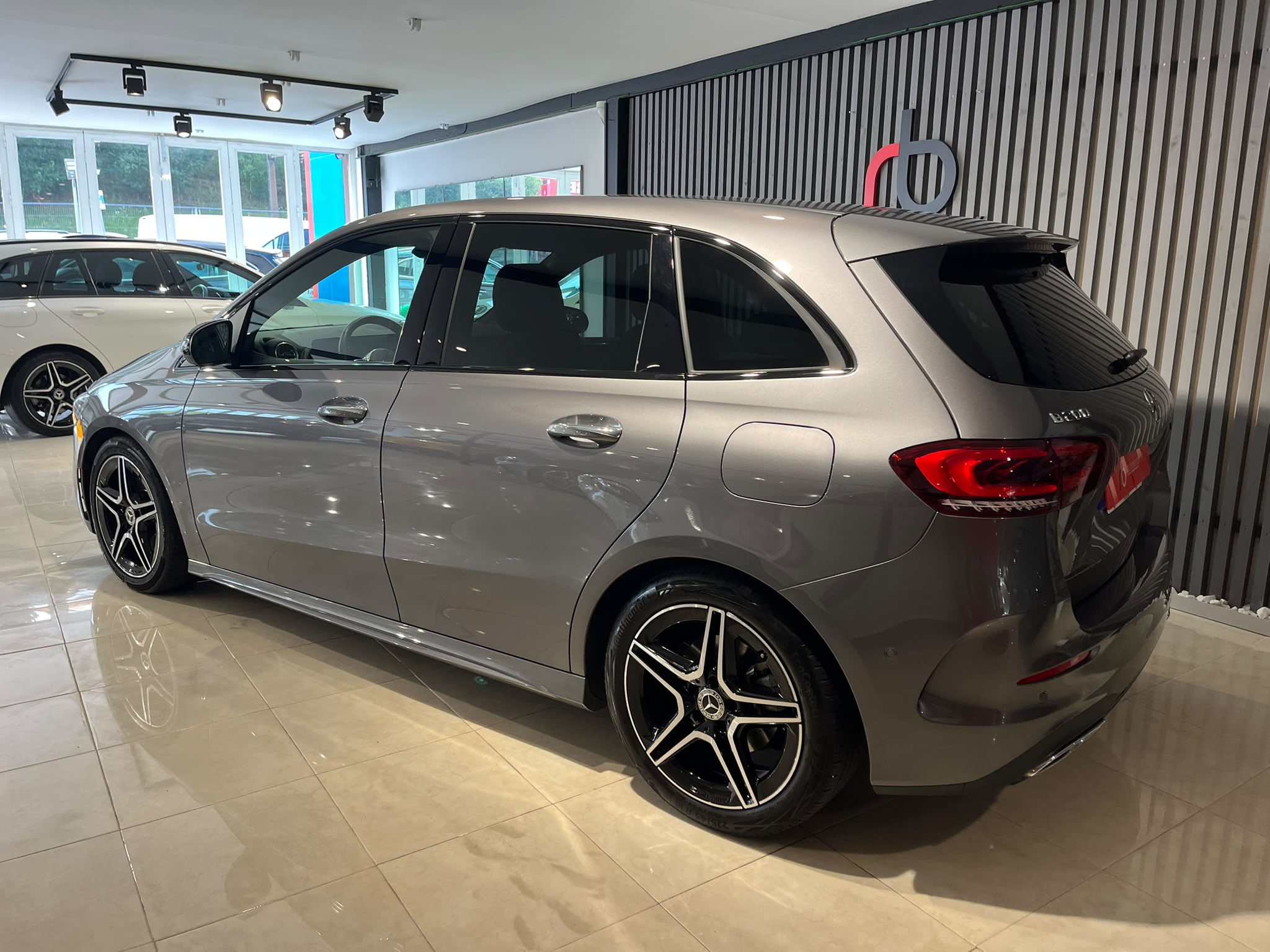 MERCEDES-BENZ Clase B B 200