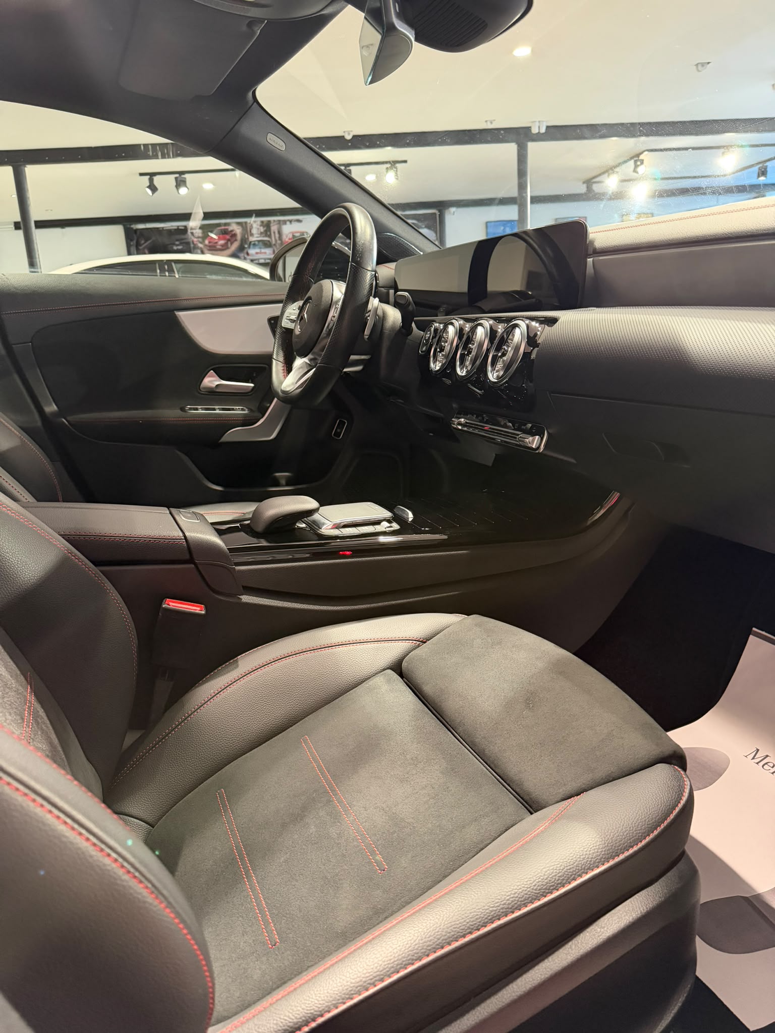 MERCEDES-BENZ CLA CLA 200 D DCT