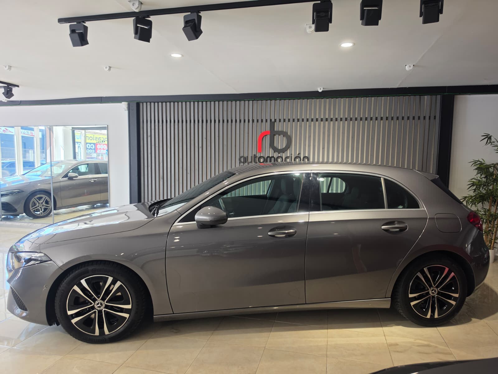 MERCEDES-BENZ Clase A A 200 d