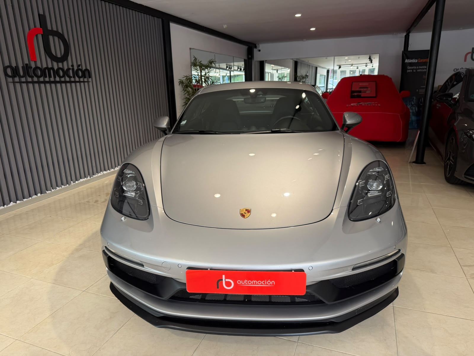 Porsche 718 Cayman