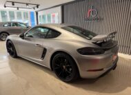 Porsche 718 Cayman