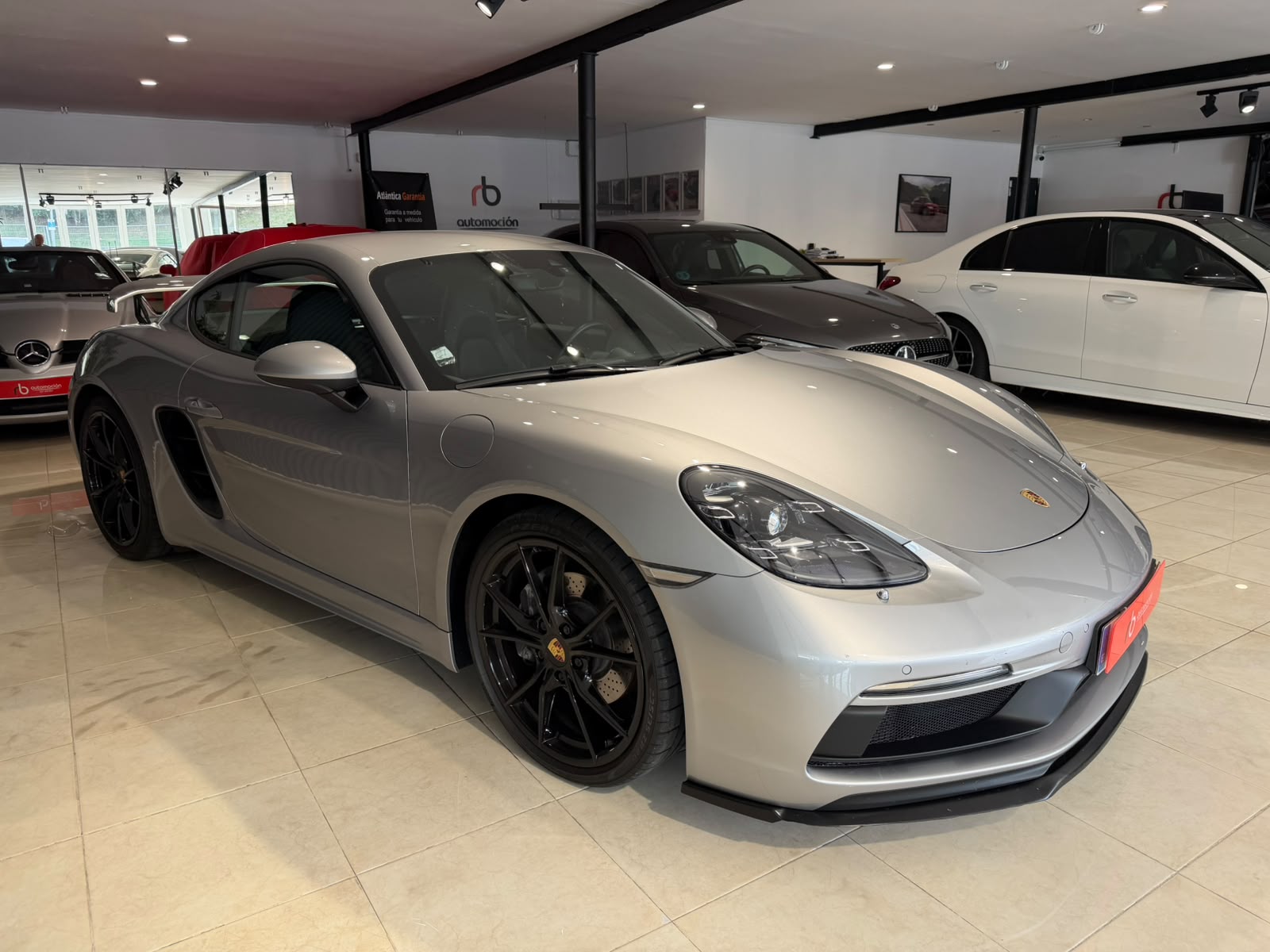Porsche 718 Cayman