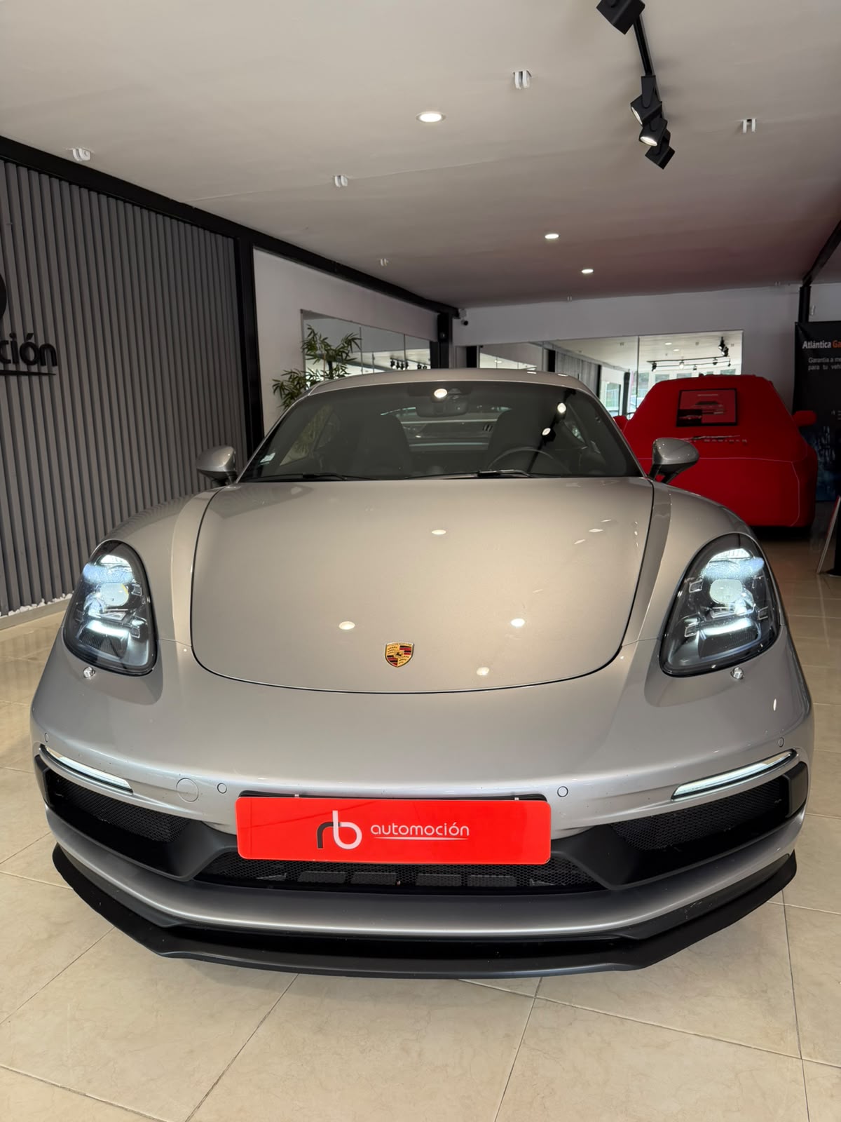 Porsche 718 Cayman