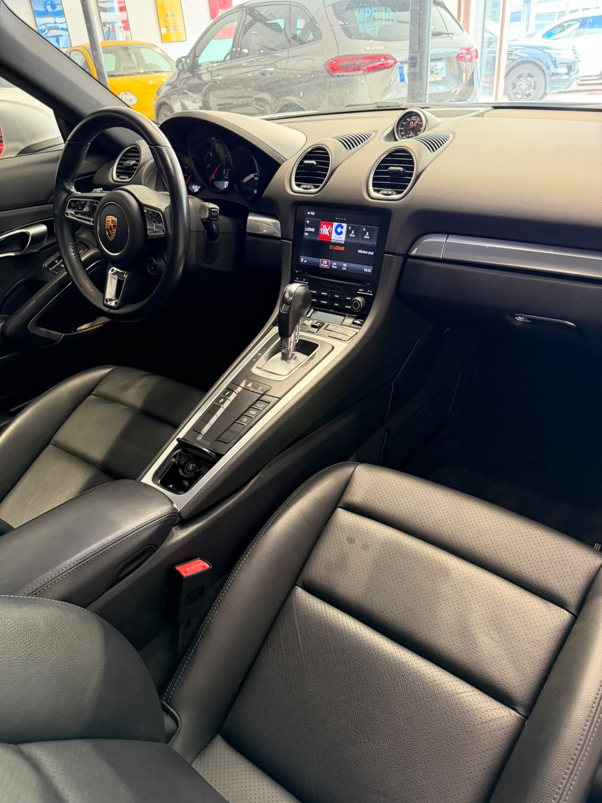 Porsche 718 Cayman