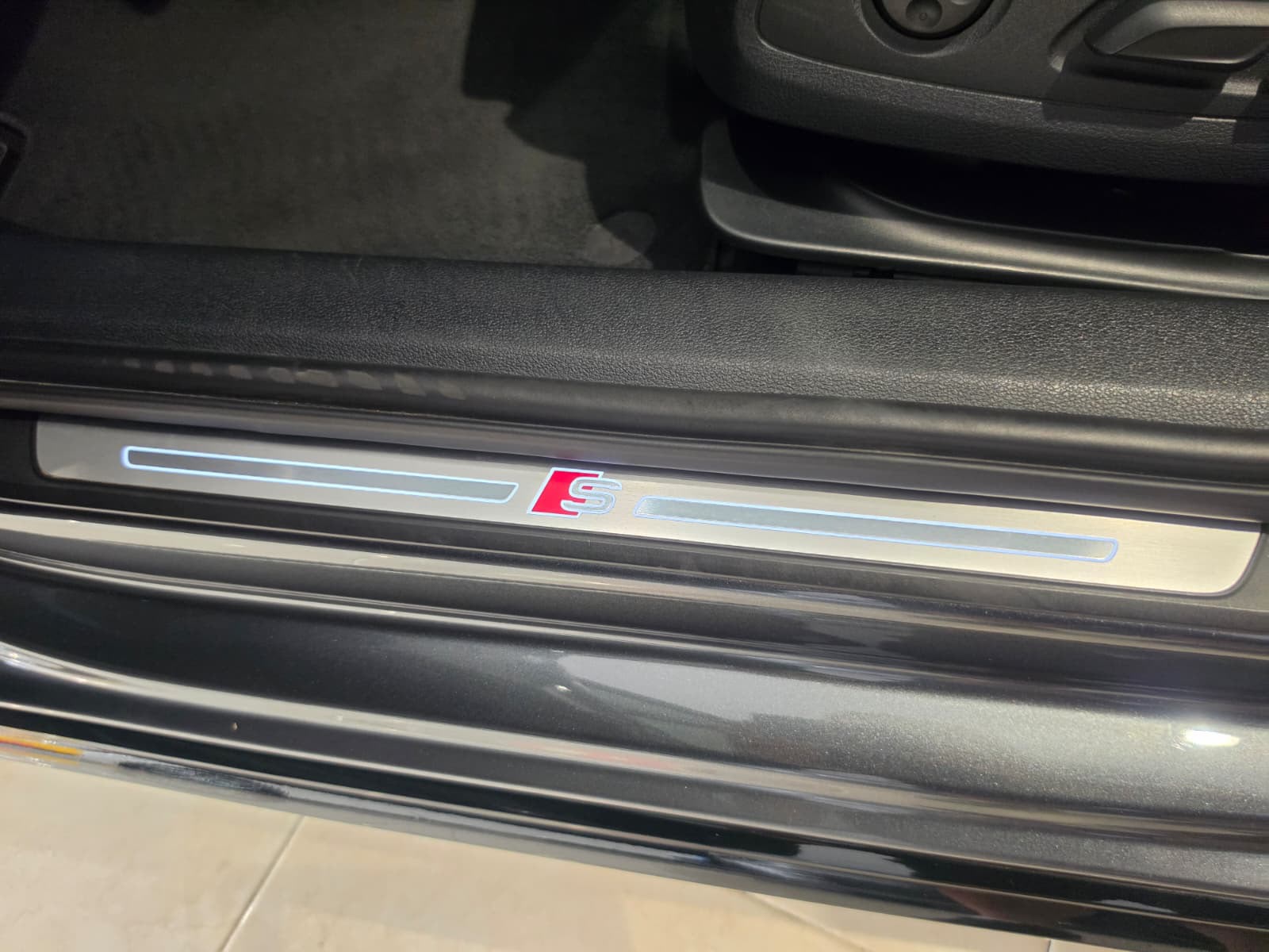 AUDI A4 S4 TDI quattro tiptronic