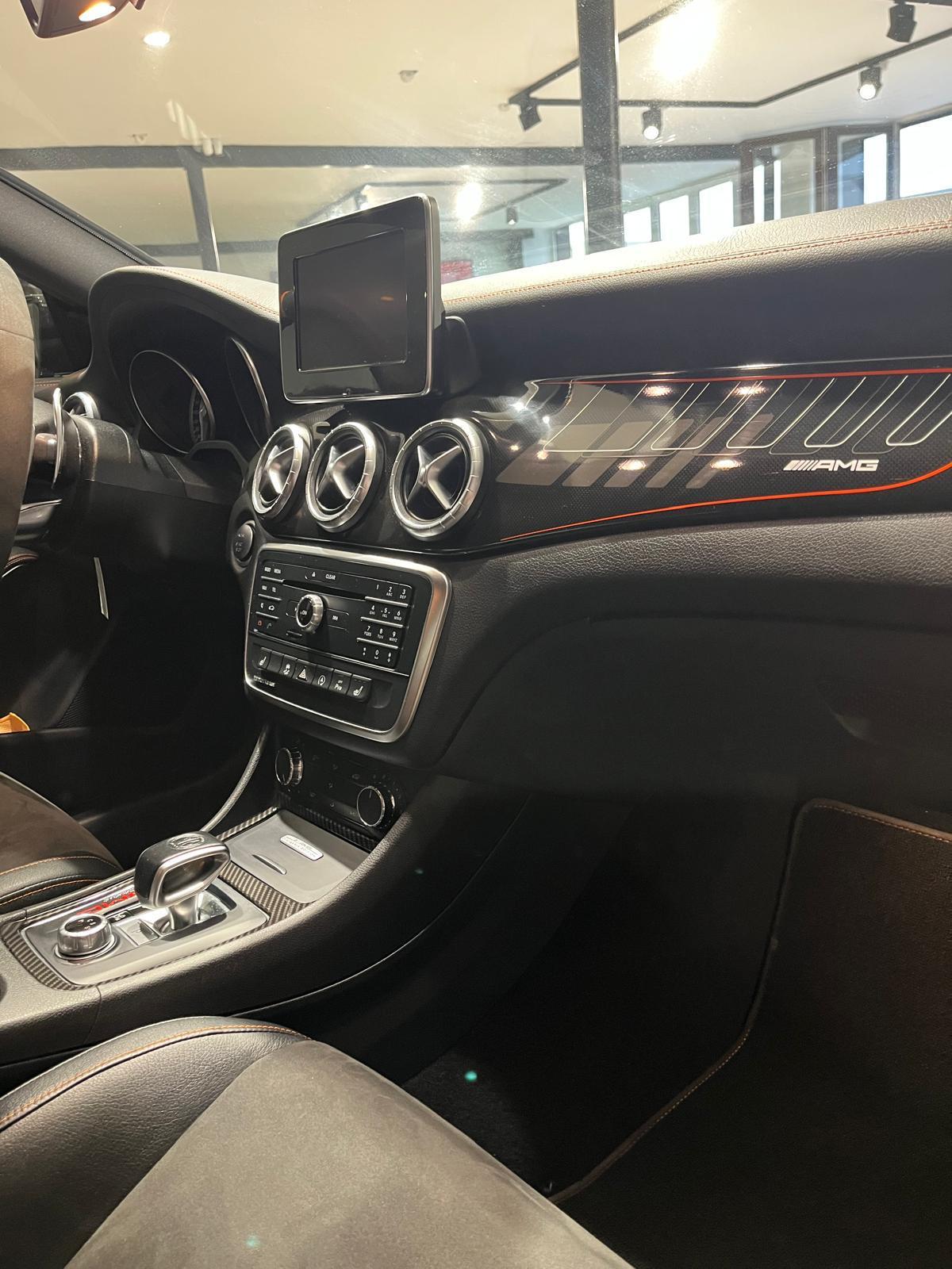 MERCEDES-BENZ Clase CLA MercedesAMG CLA 45 4M Shooting Brake